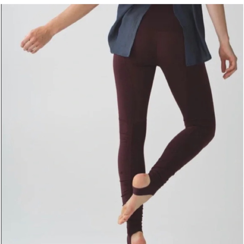 Lululemon wunder under sturrup Burgundy Leggings